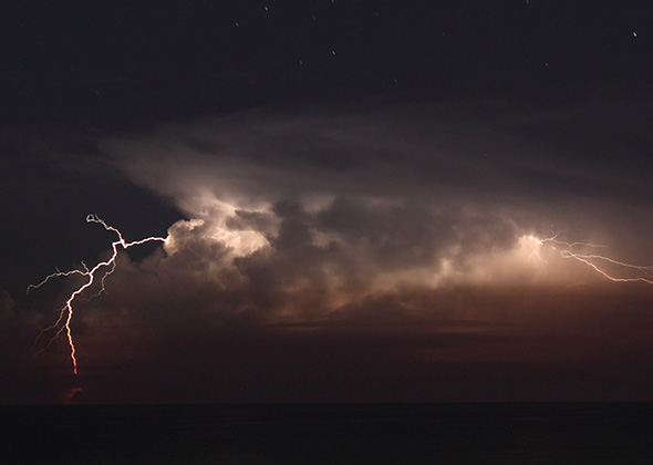 thunderstorm at sea, haifa 2012